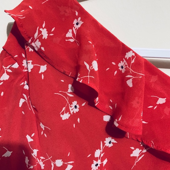 Dynamite // Salmon Crop Top - Picture 4 of 5